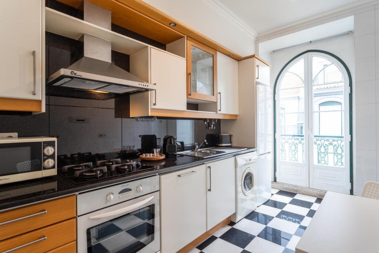Апартаменты Living Chiado Лиссабон Экстерьер фото